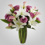 EDH760 – Lavender Roses & Lilies in Vase